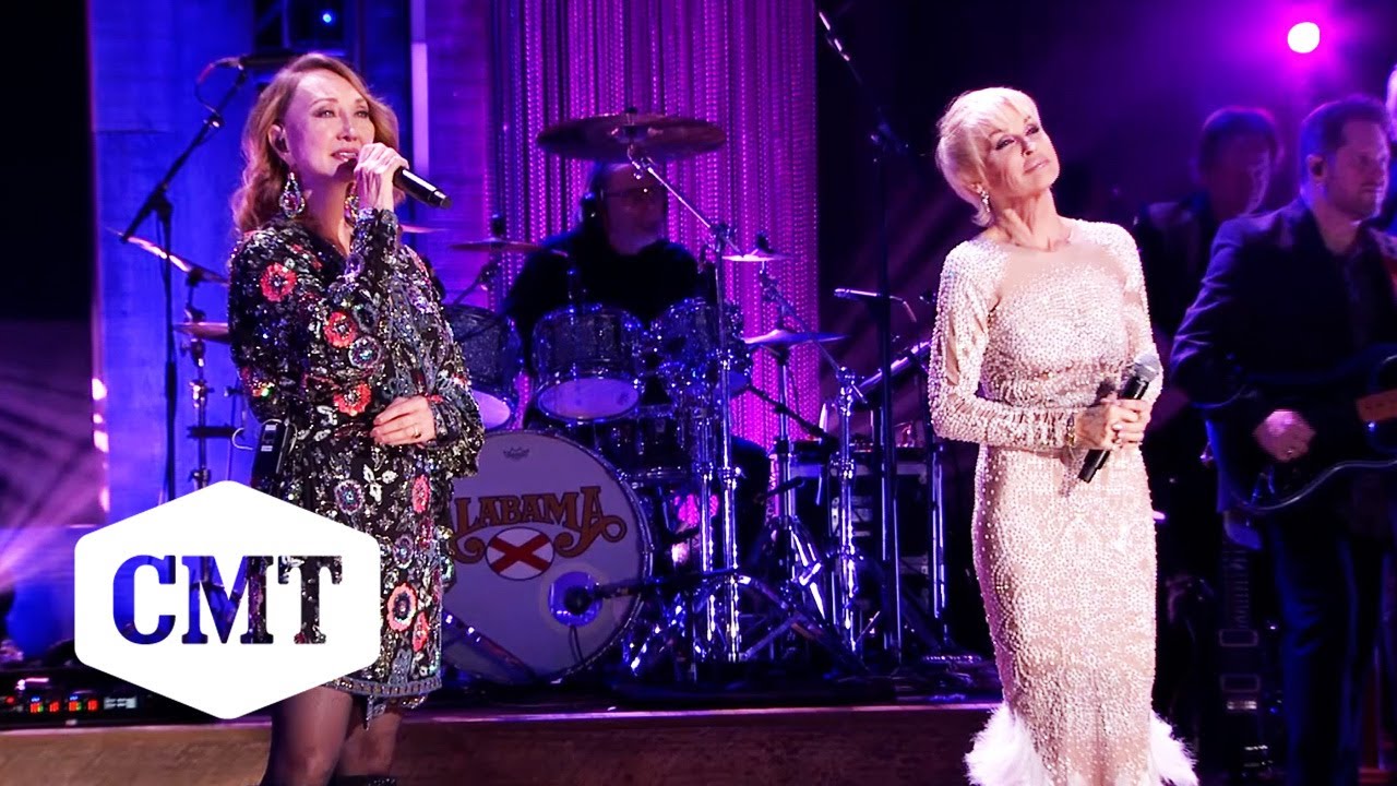 Pam Tillis & Lorrie Morgan Perform 