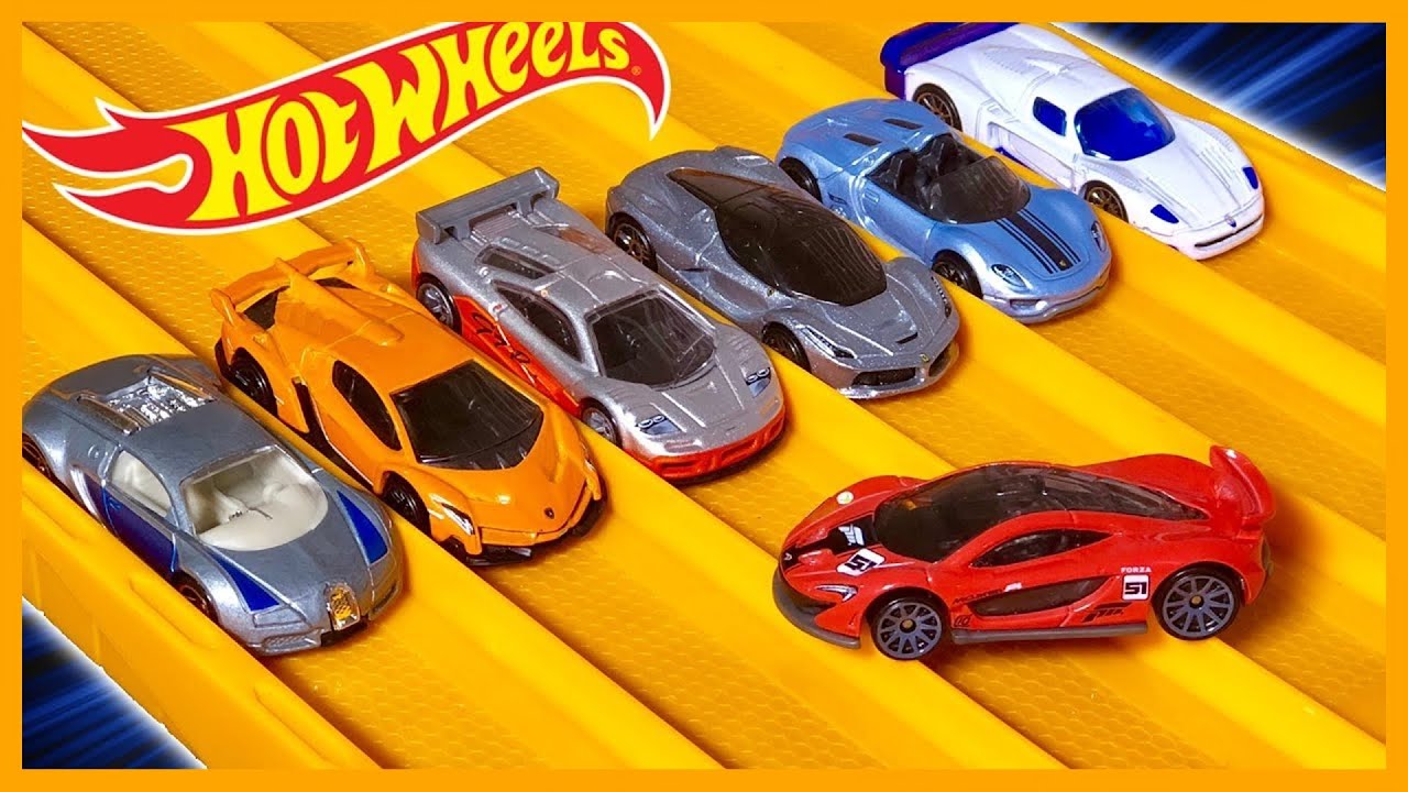 HOT WHEELS MCLAREN P1 vs 6 SUPERCAR EXOTICS