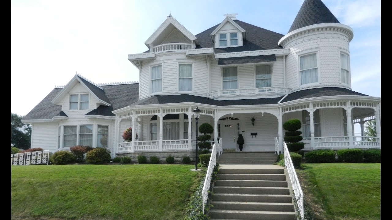 Gundrum Funeral Home Commercial