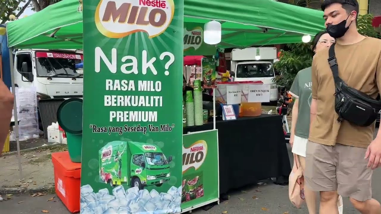 A must visit night market In Tanjung Bungah, Penang