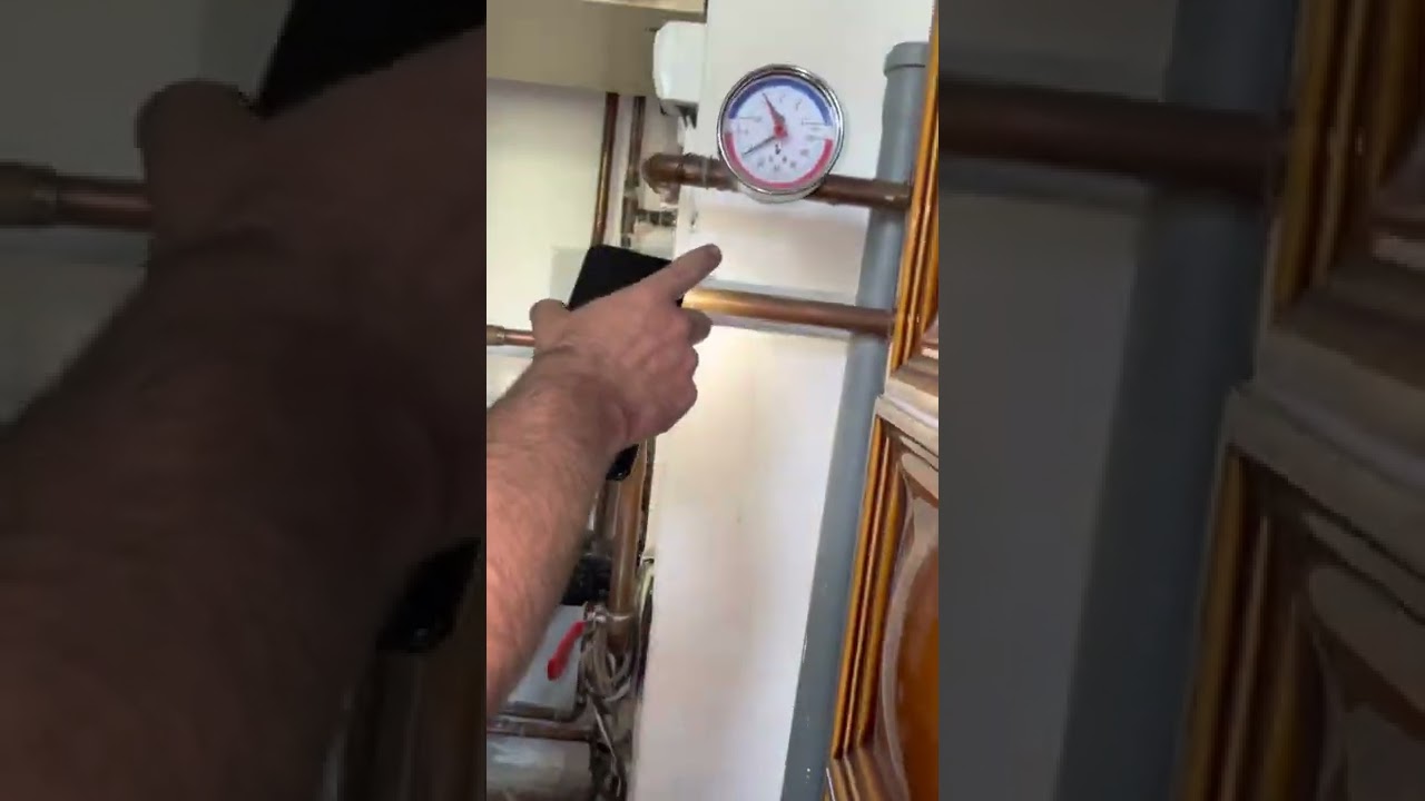 Vyt&aacute;pěn&iacute; krbovou teplovodni vložkou 1. d&iacute;l