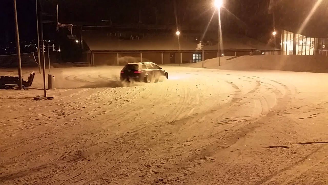 Rs4 b7 winter drift