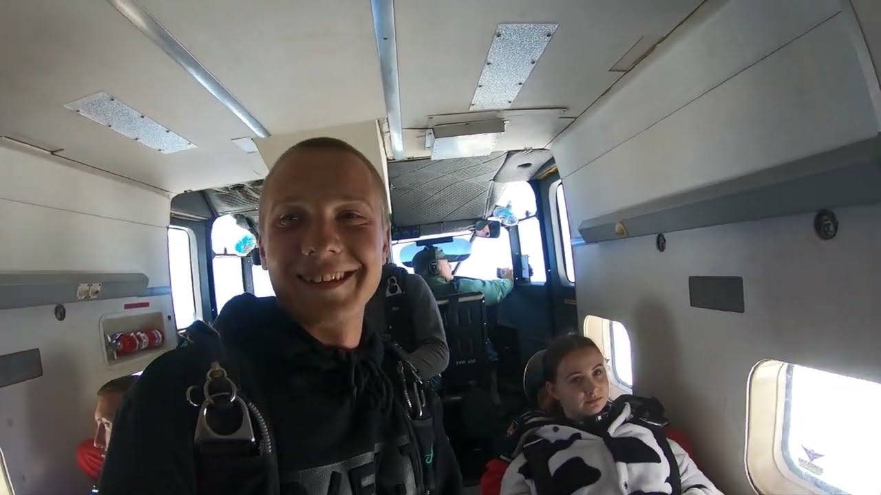 1/2 | SC.7 Skyvan | Marzenie spełnione. Skoczyłem z rampy Skyvana!!