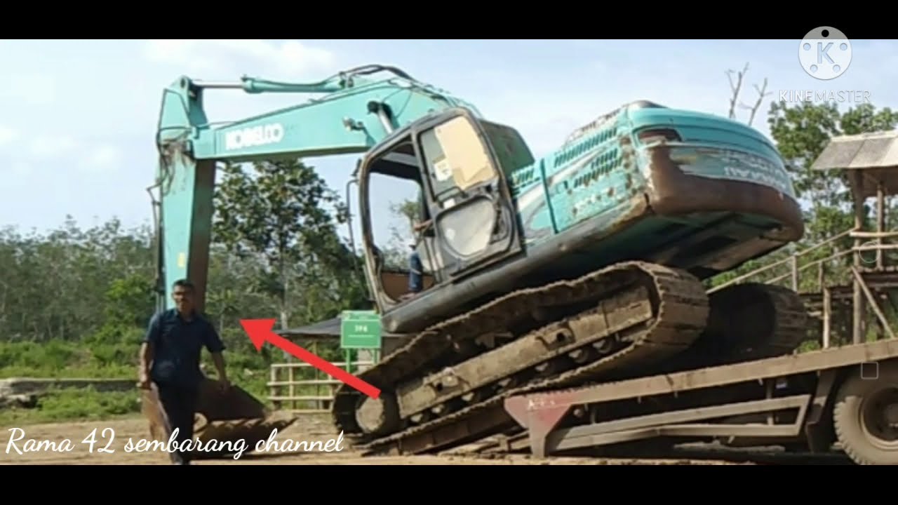 Detik detik saat excavator turun ke bumi, supir trontonya ngamuk,,