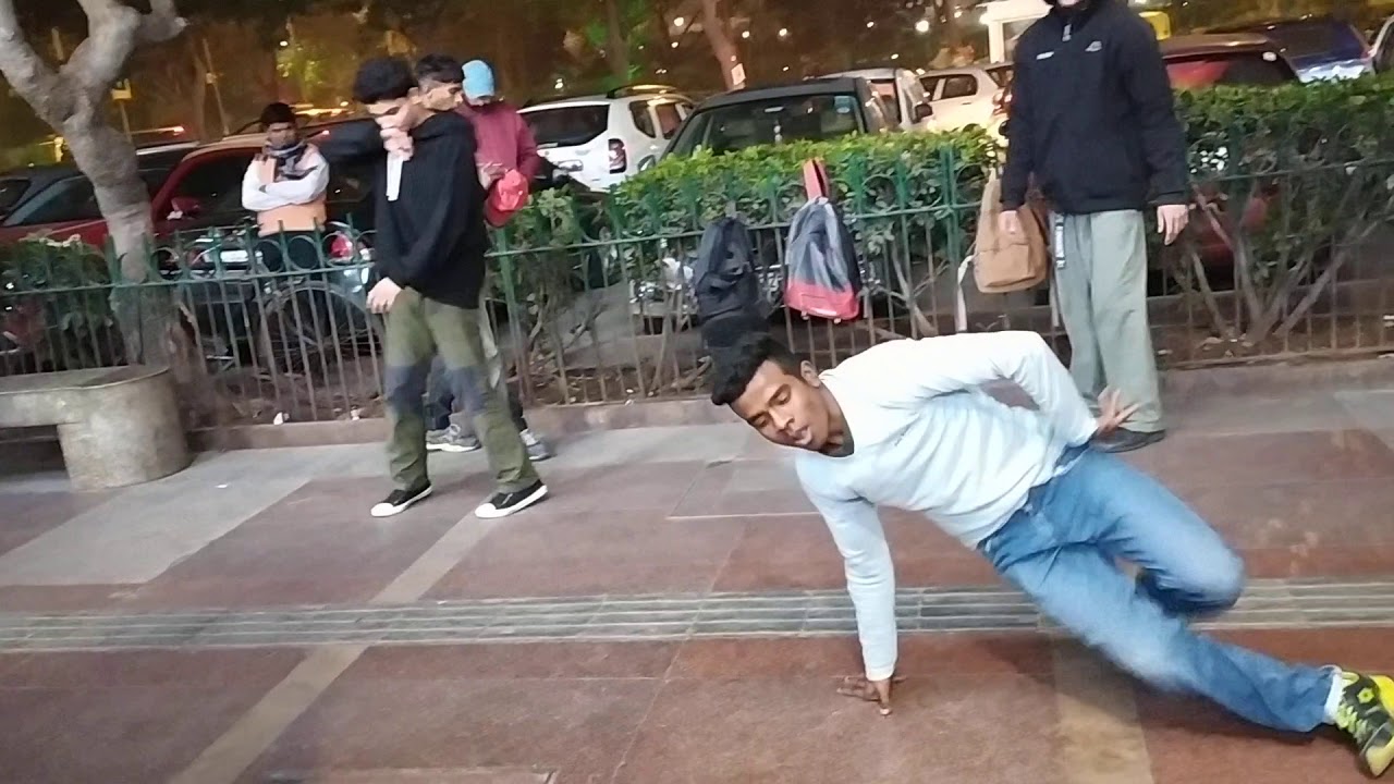 Delhi Street Dancer connaught place (CP)  in 2020