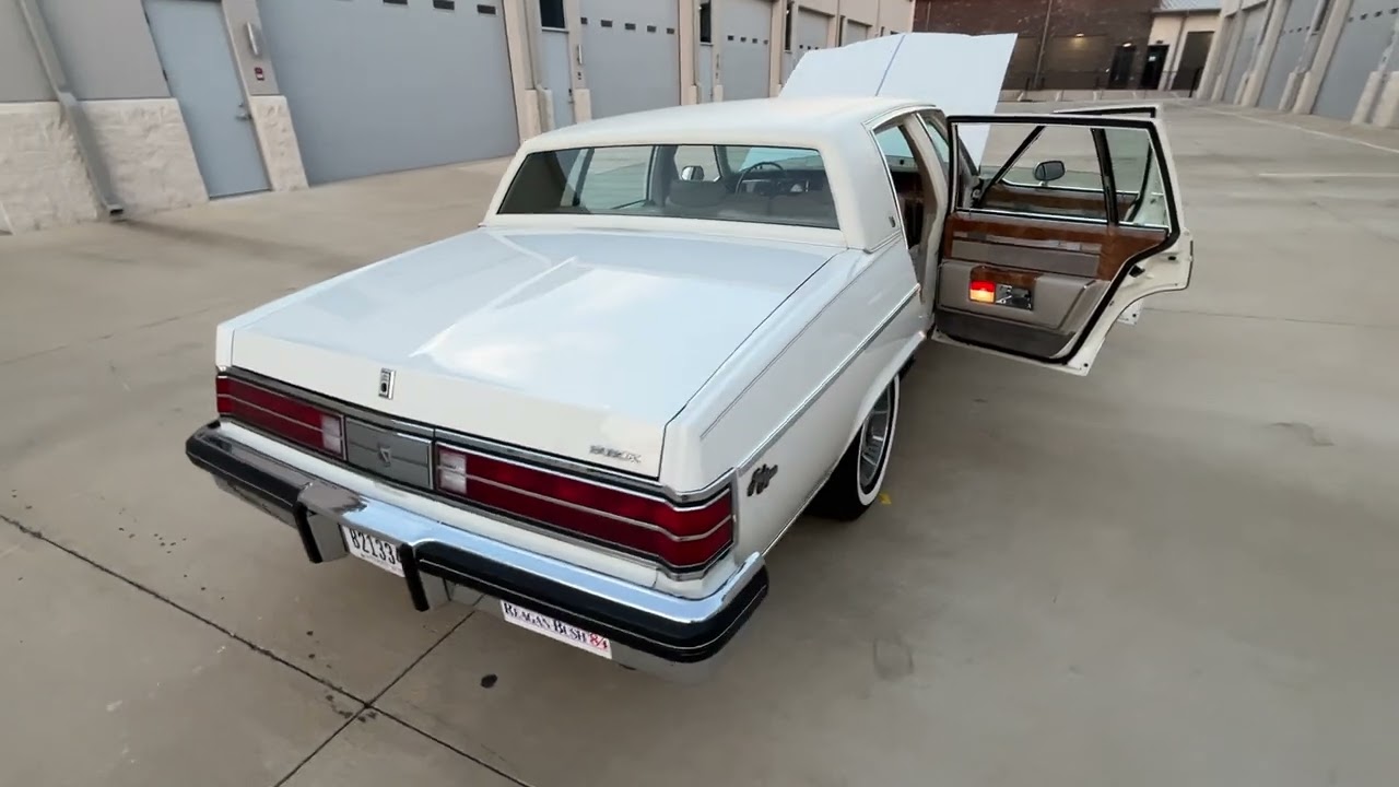 1984 Buick Park Avenue Walk Around 2