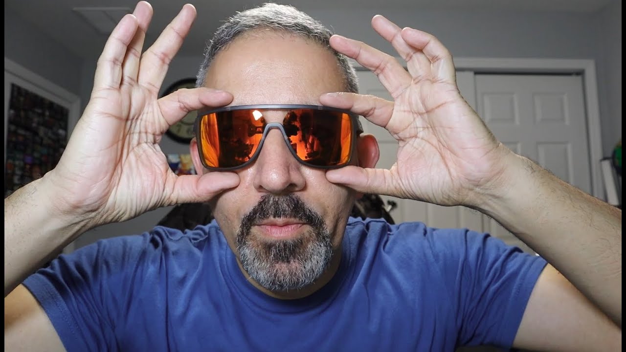 Oakley Castel