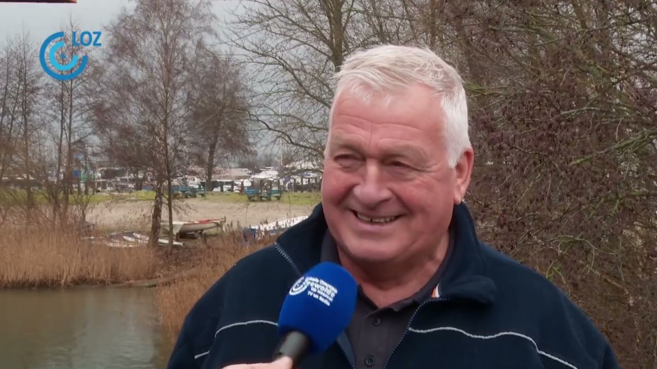 Schipper Jan in het zonnetje gezet op pont Fle-Gel in Zeewolde