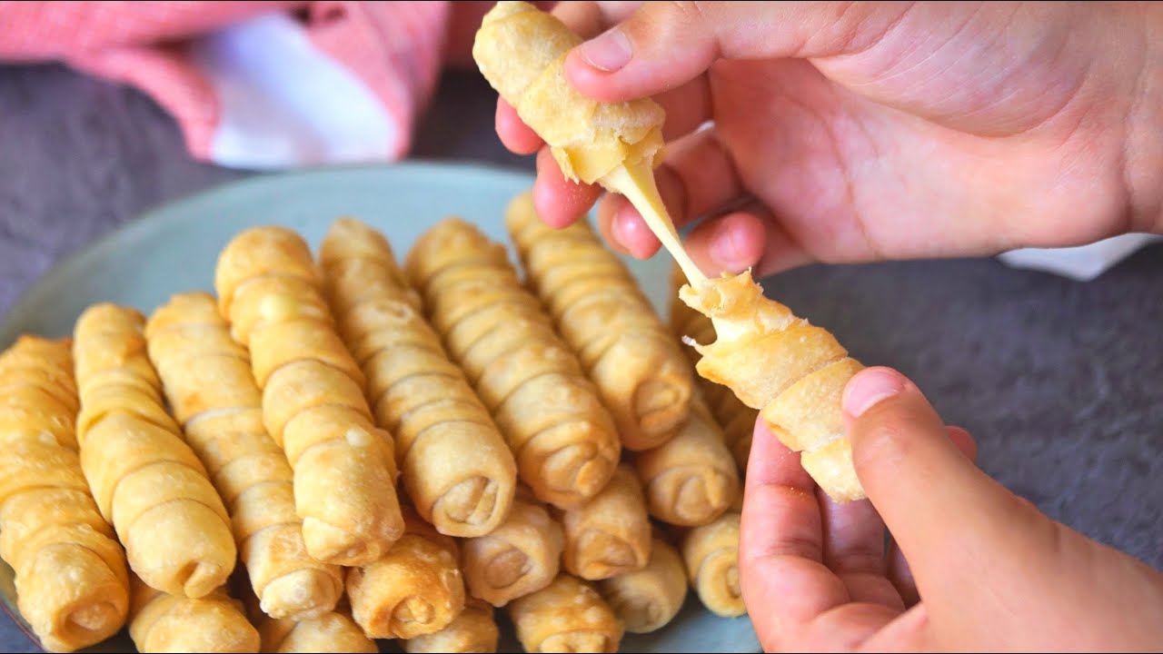 Crunchy cheese snacks (Tequeños)