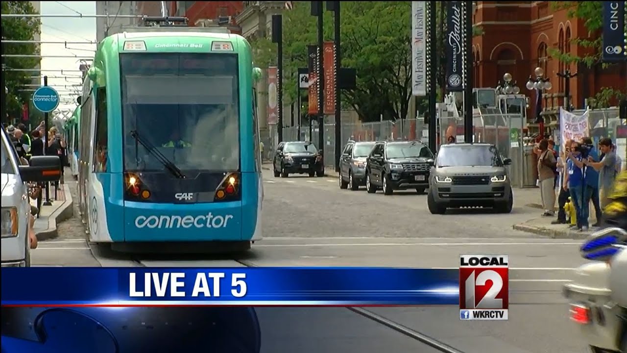 Cincinnati's streetcar now open for passengers