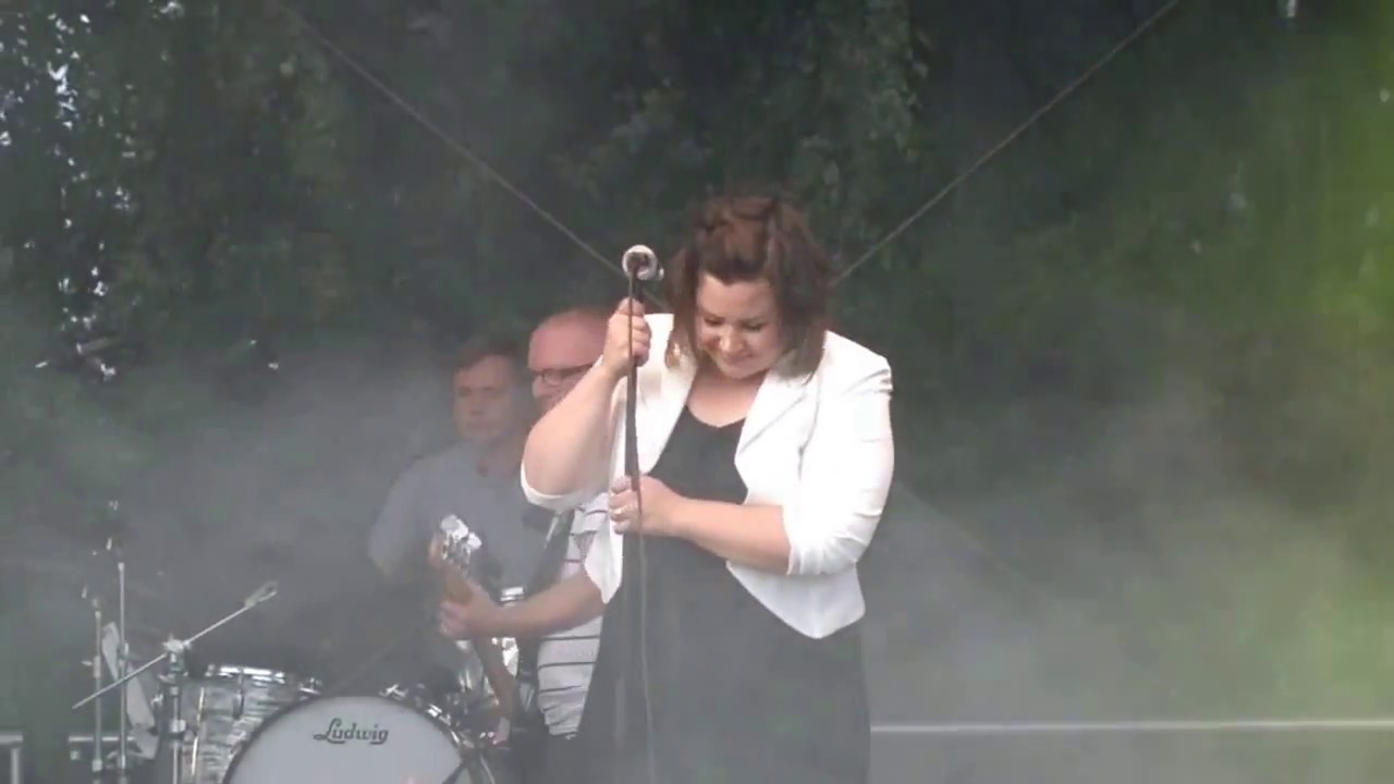 Stella -  Aamun kuiskaus  ( Jäähyväiskiertue )