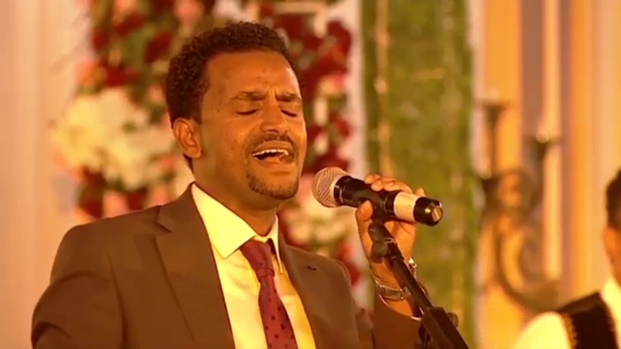 Abenet girma - እዩአት ስትናፍቀኝ Eyuat stnafkegn, Tillahun gessesse song, with sudanis song..