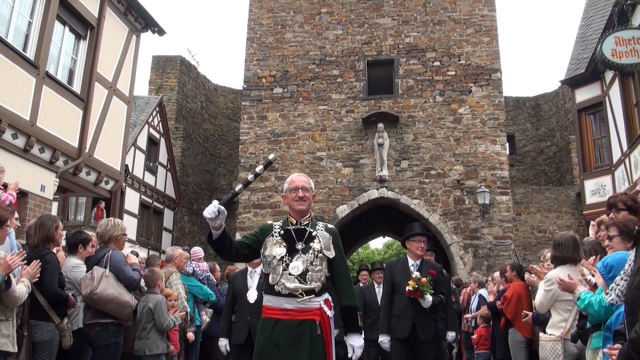 Dreifaltigkeitssonntag in Ahrweiler 2015