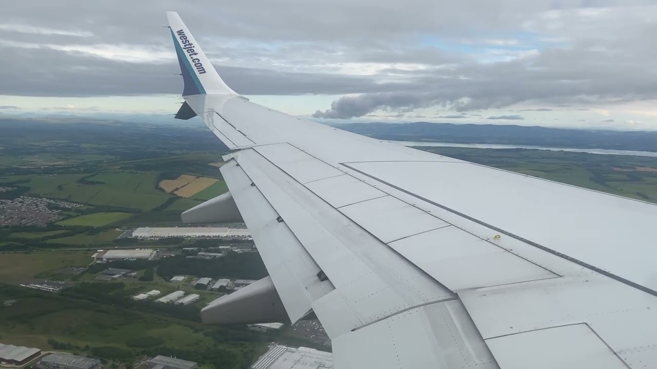 WestJet Boeing 737 MAX 8 Landing at Edinburgh Airport (EDI/EGPH)