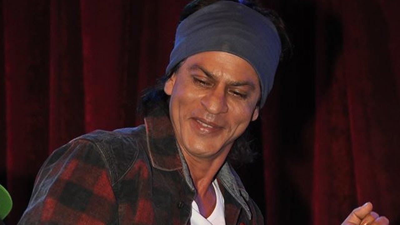 Check Out Shah Rukh Khan Celebrating Father's Day