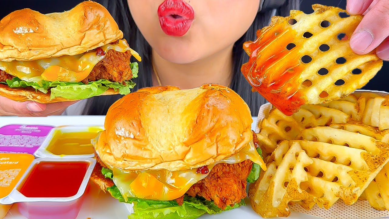 ASMR CHICK-FIL-A SMOKEHOUSE BBQ BACON CRISPY CHICKEN SANDWICH WITH WAFFLE FRIES