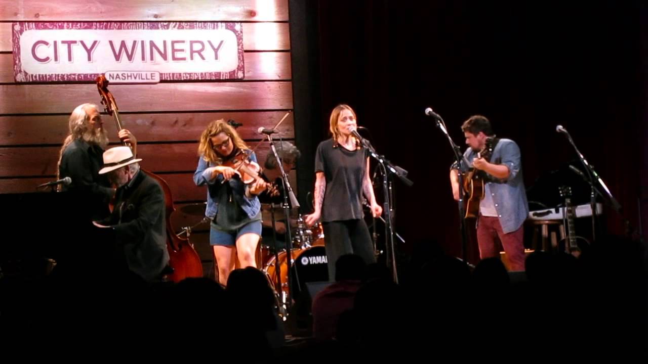 Fiona Apple with Watkins Family Hour 