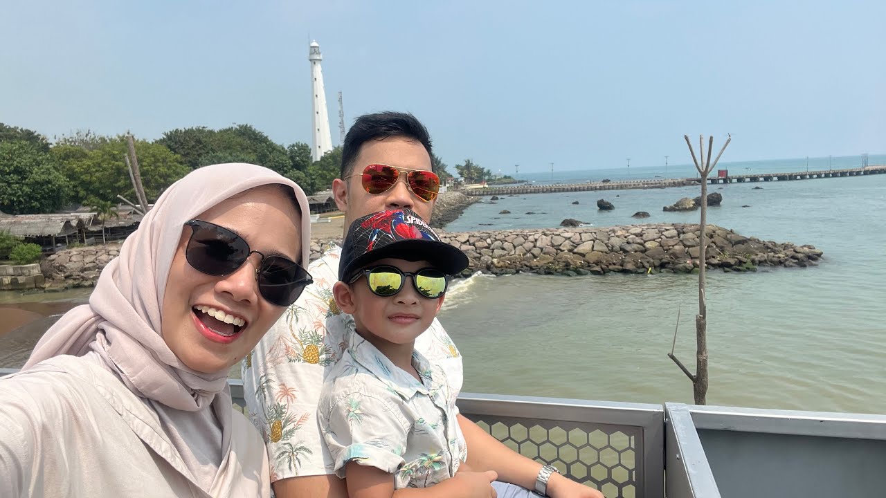 LIBURAN KE ANYER PART 1 - ANYER WONDERLAND & RUMAH MAKAN BM2