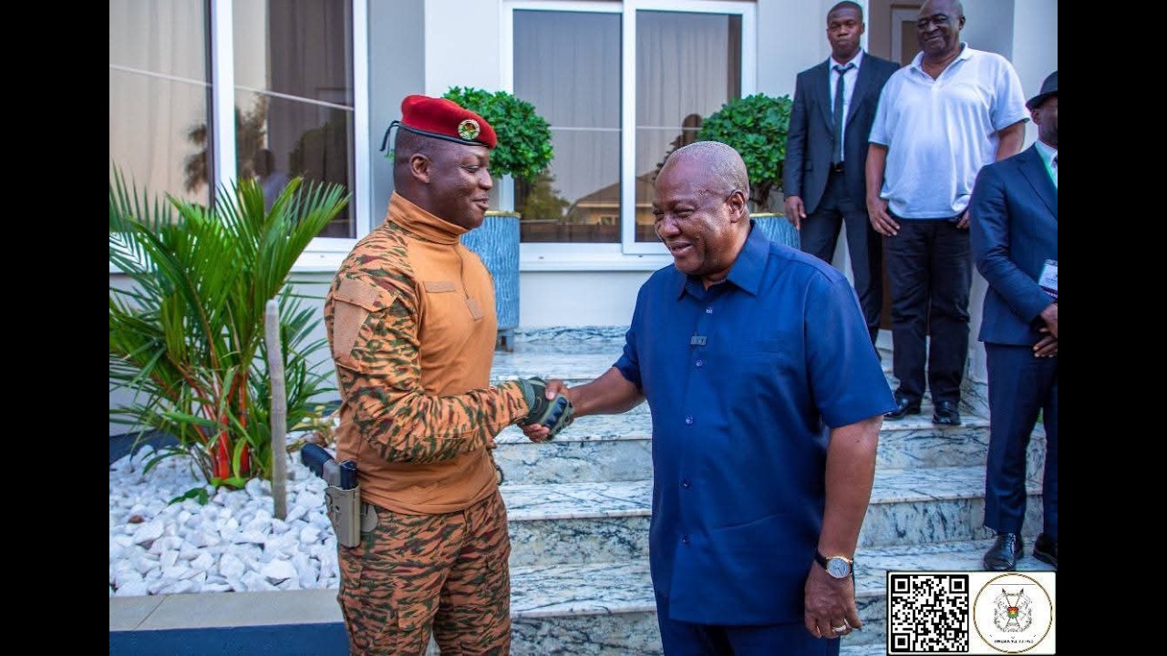 Ghana-Burkina: Nous devons travailler ensemble. Je serais bientôt au Burkina Faso-John  MAHAMA