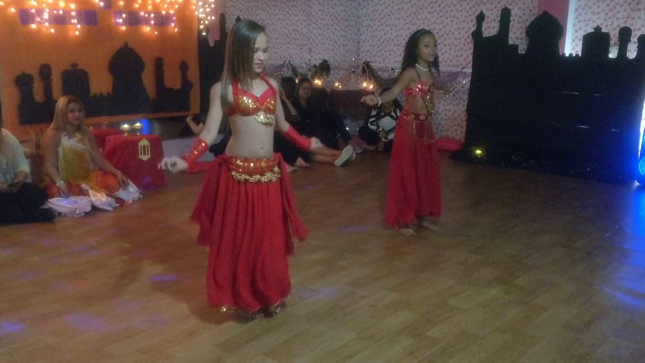 III TENDA ÁRABE BRENDA REIS - DANÇA DO VENTRE KIDS DUO