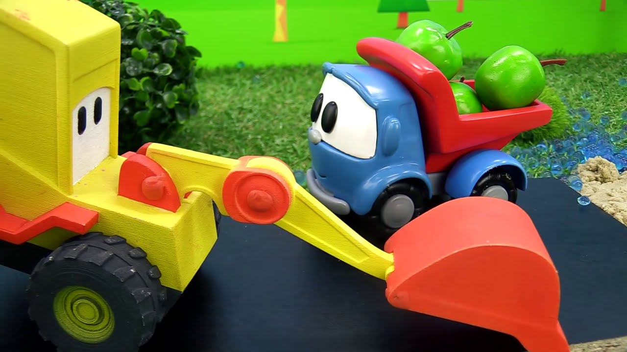 Léo o caminhão e Max consertam a estrada com o rolo compactador! Léo o caminhão em português