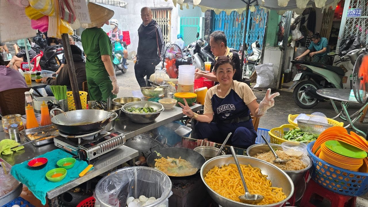 Trùm nui xào sườn Sài Gòn tái khẳng định là tiệm ăn duy nhất có hương vị độc đáo