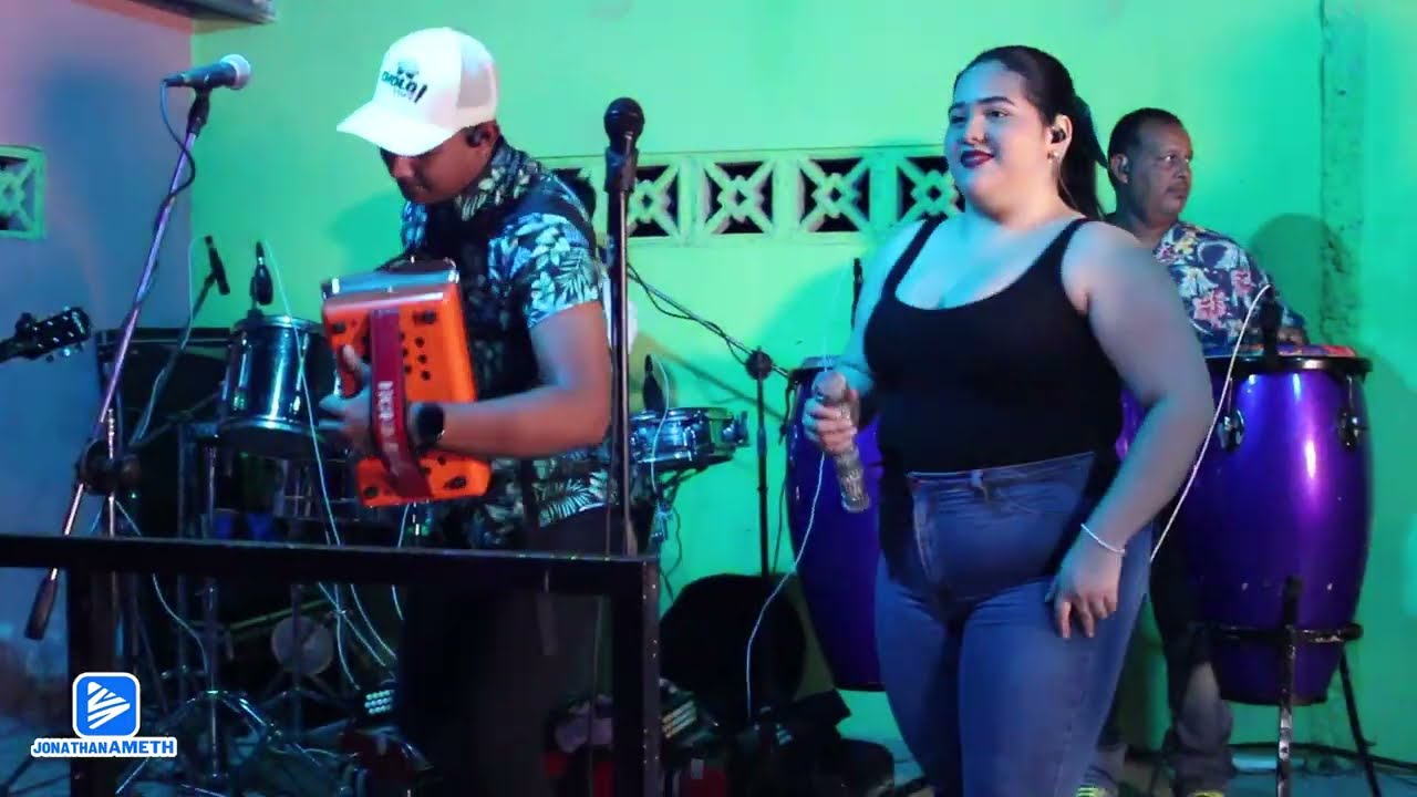 Razones para amarte - Joel Gonz&aacute;lez y la renovaci&oacute;n castigadora en vivo