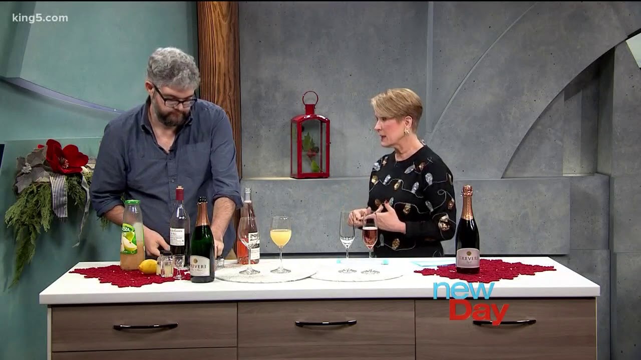Spice up holiday parties with these sparkling wine cocktail recipes - New Day Northwest