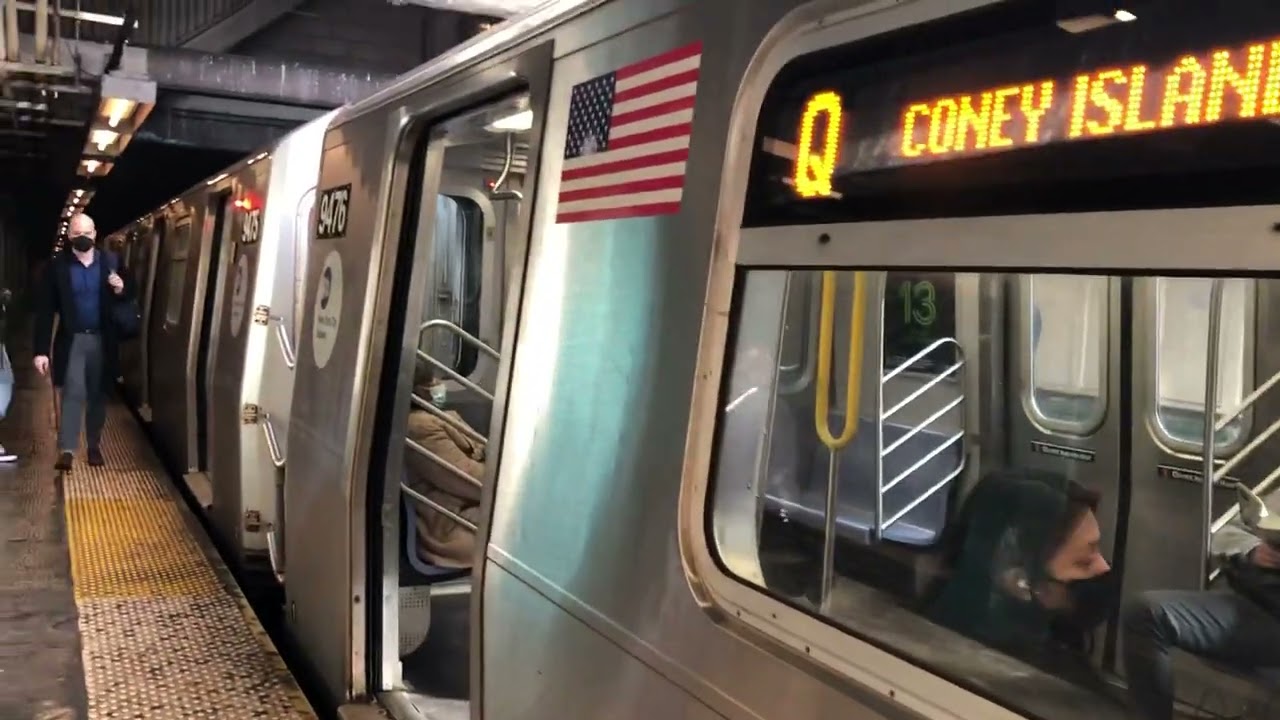R160A-2 (Q) Train at Prospect Park