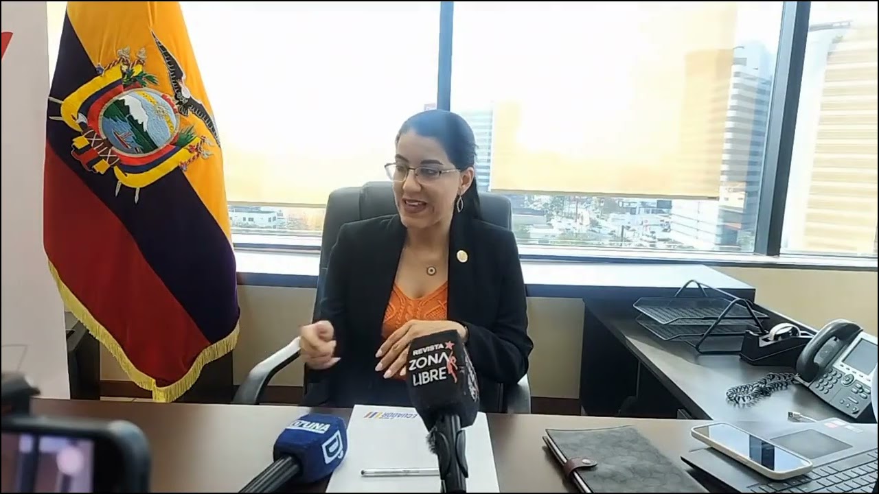 Entrevista a la Dra  Gilda Alcívar García, Ministra de Educación, Cultura y Deporte