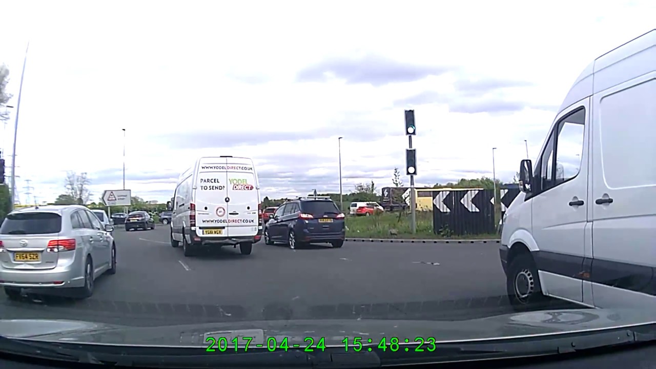 Yodel Driver.. YG61 WGV Also faulty indicator