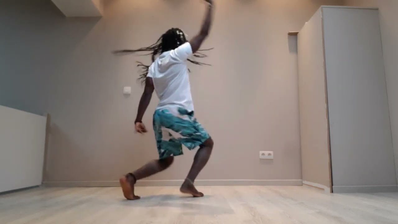 Création, Alya Makiti Camara
