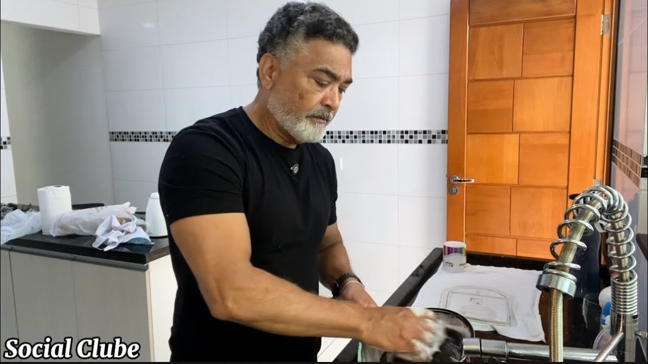 FICA SOLTEIRO E VAI MORAR SOZINHO QUE VOCÊ NÃO PERDE NADA 