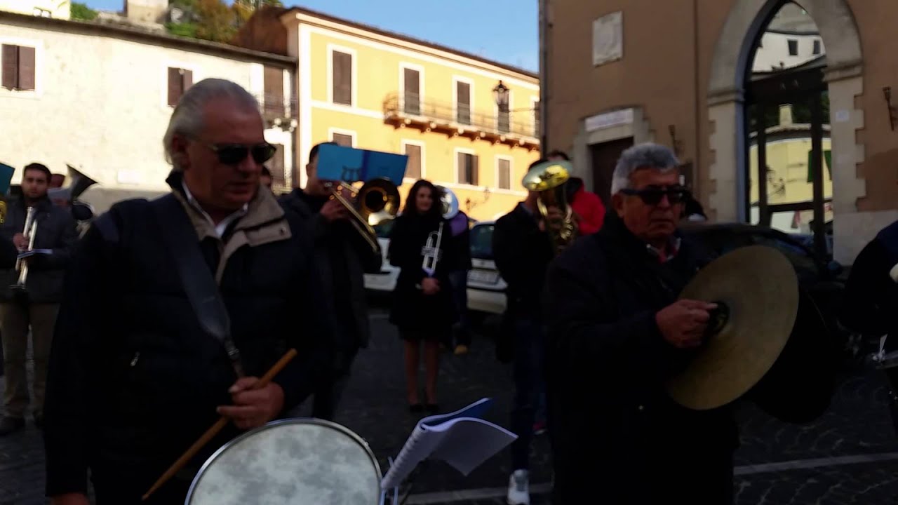 Banda di M.S.G.Campano marcia 