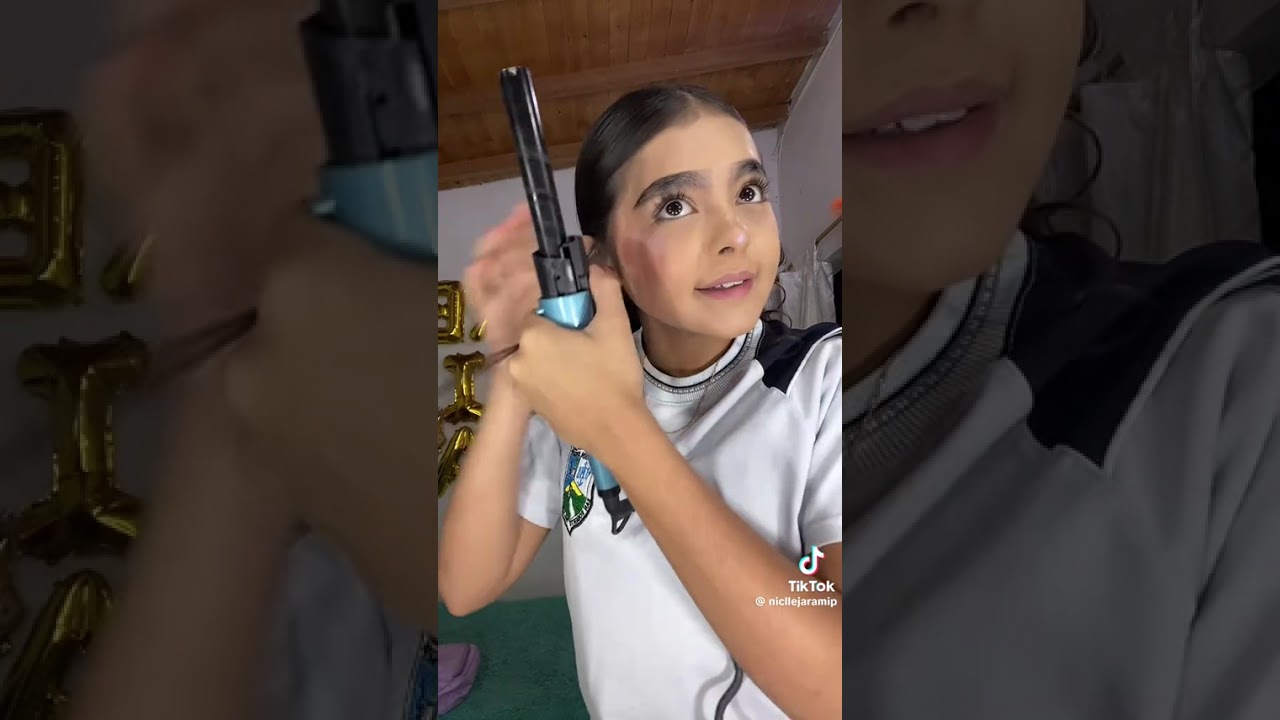 Un peinadito 🖤