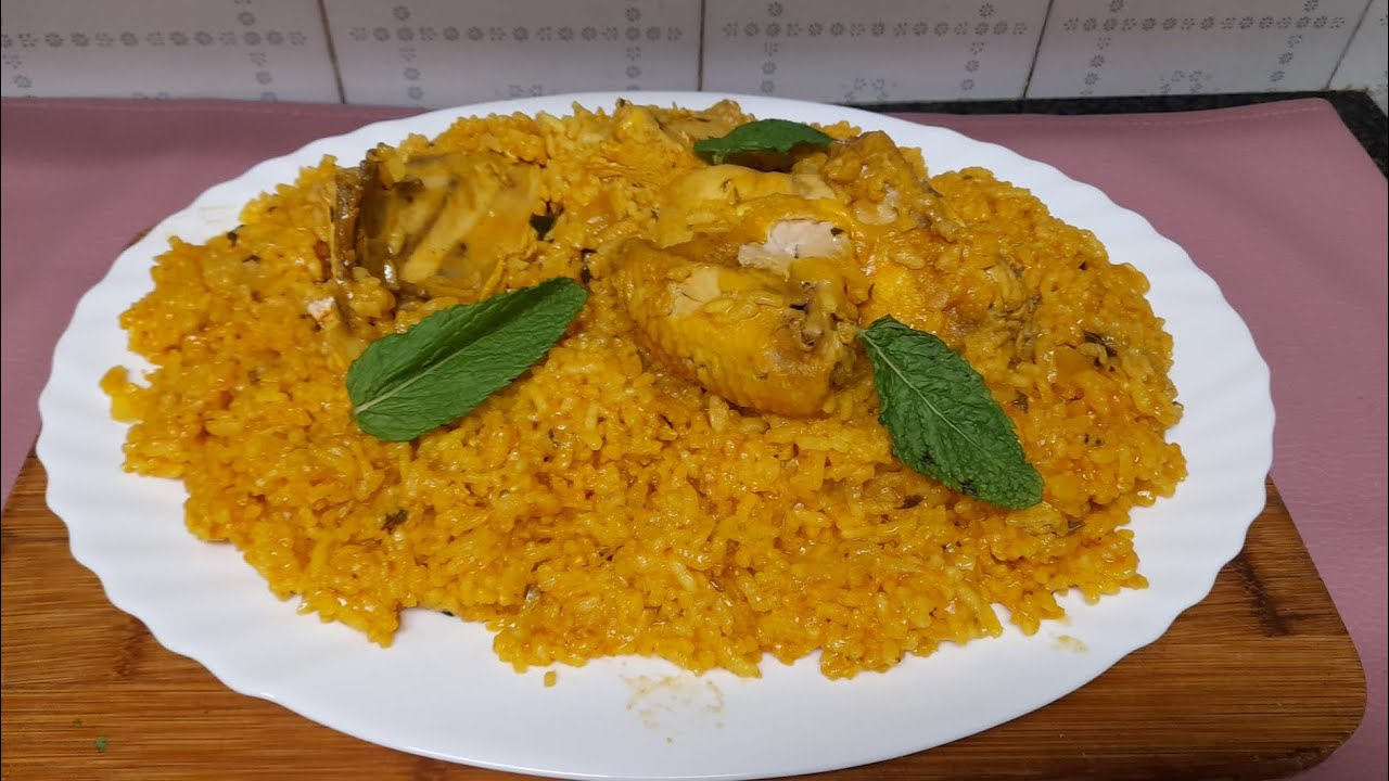 الروز بالدجاج من الذ الأطباق احسن من المطاعم ومن البايلة🥰🍚