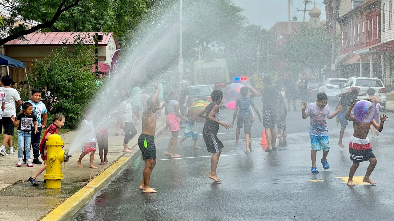 Reading fire hydrants become sprinklers once again in Wacky Water Wednesday