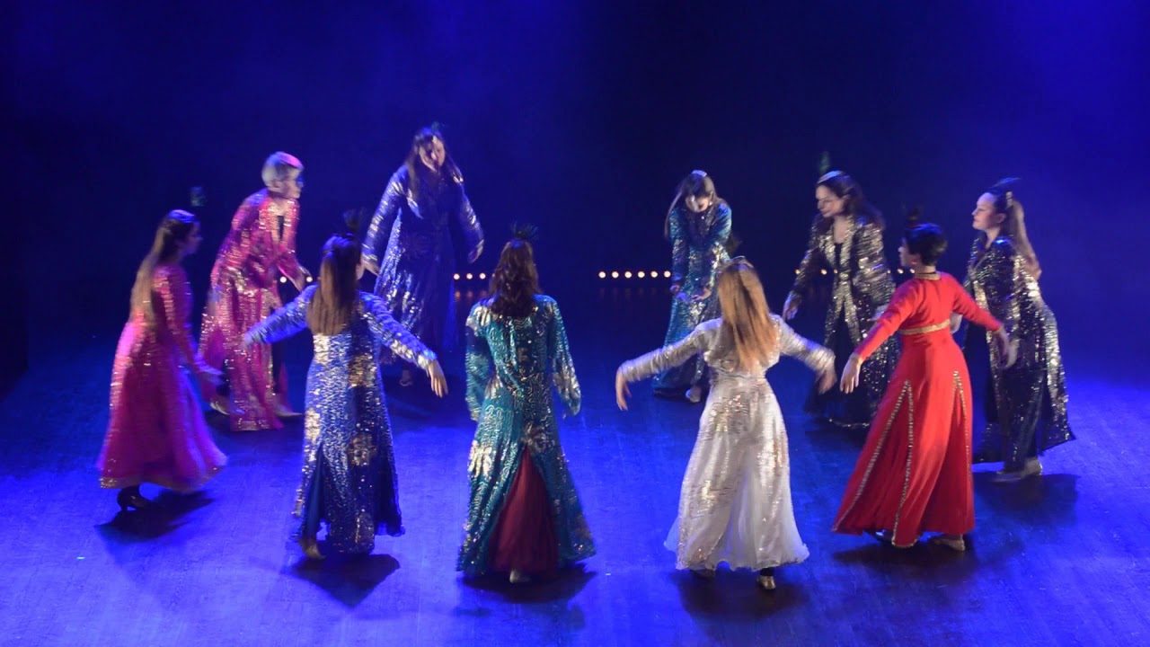 Persian dance to Negar with Agnes' students at Layali, Sweden 2013