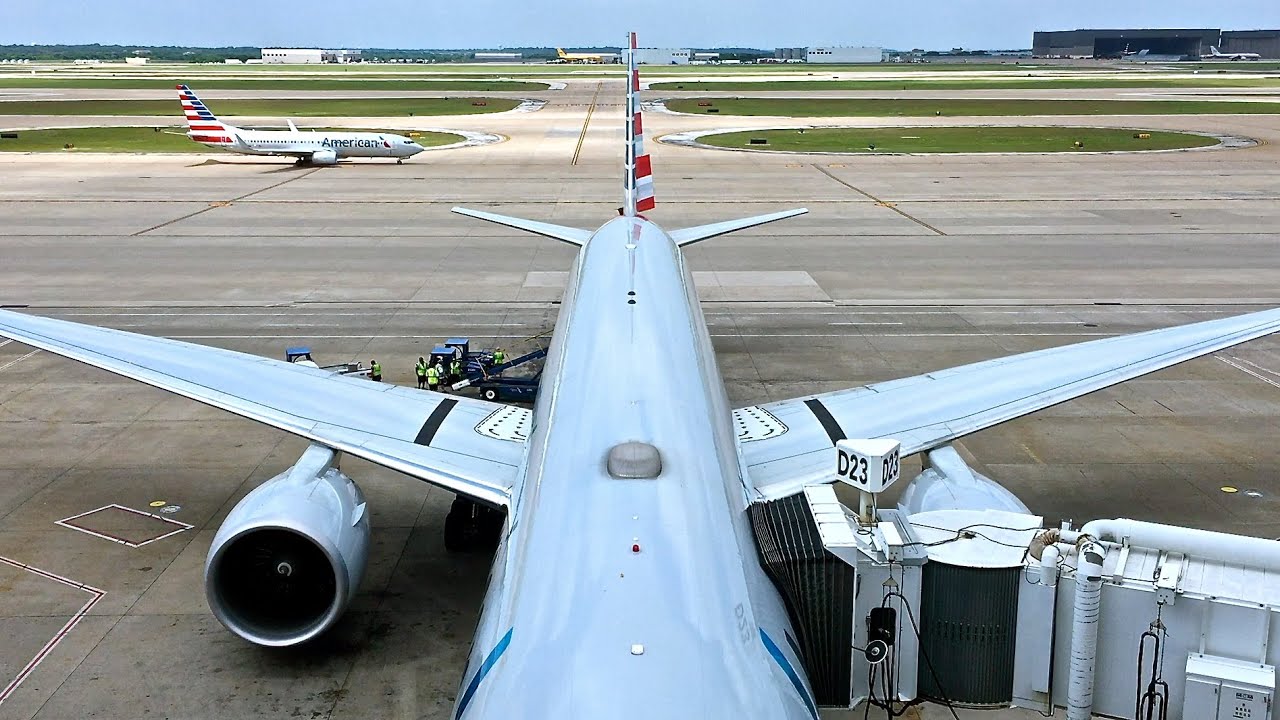 Dallas/Fort Worth (DFW) Time-Lapse - American - Boeing 777-300 & More - Time-Lapse Series Episode 1