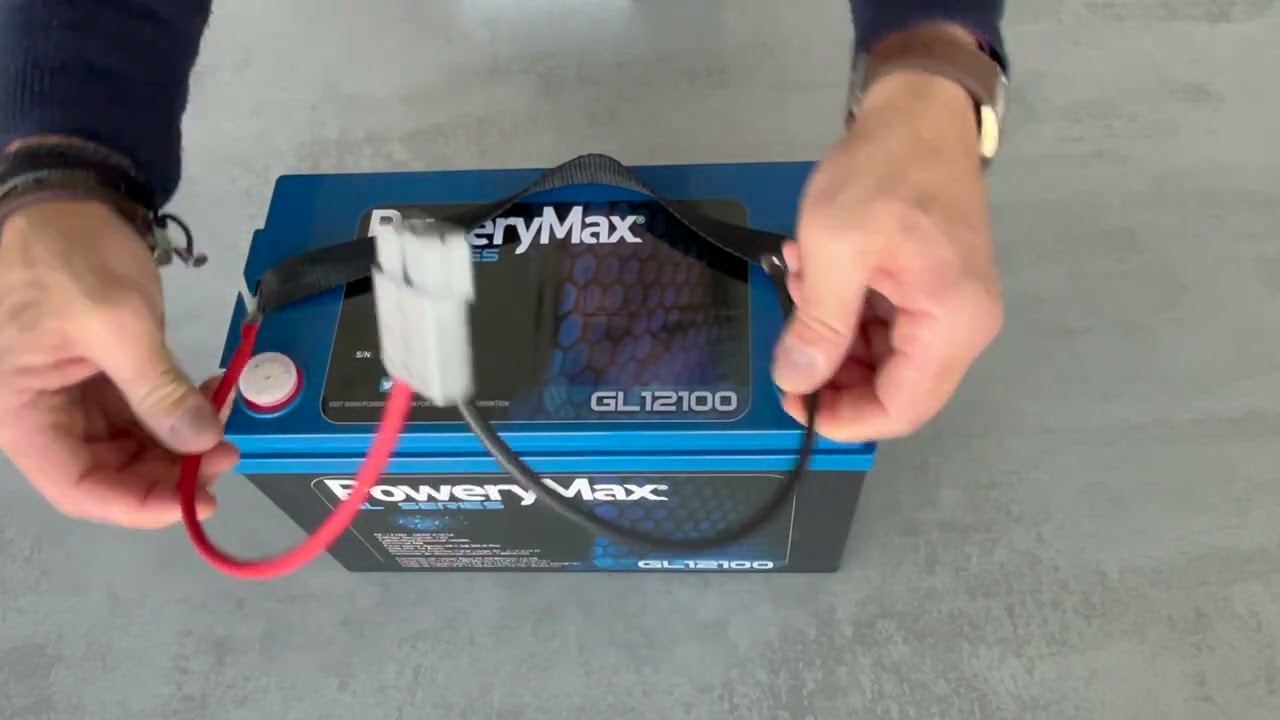 Bater&iacute;a de Gel 12V 100Ah PoweryMax GL12100 + Cargador 12V 15A