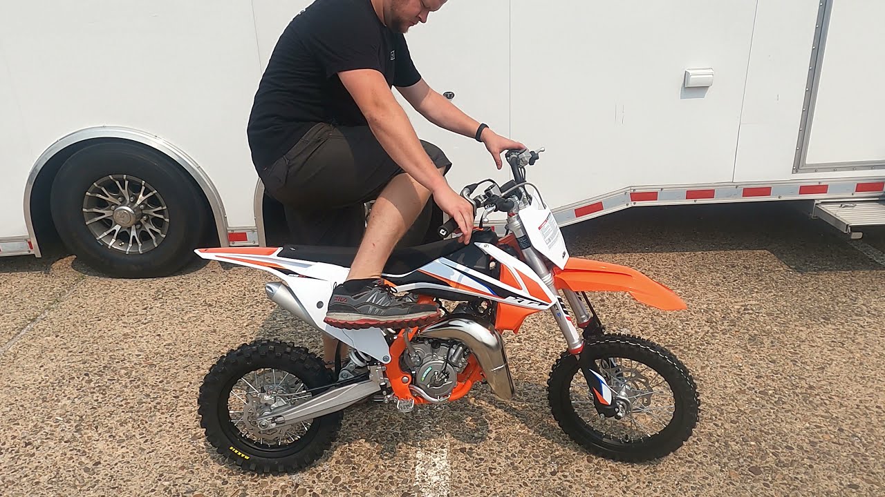 2022 KTM 65 SX — осмотр и первый запуск (4K)