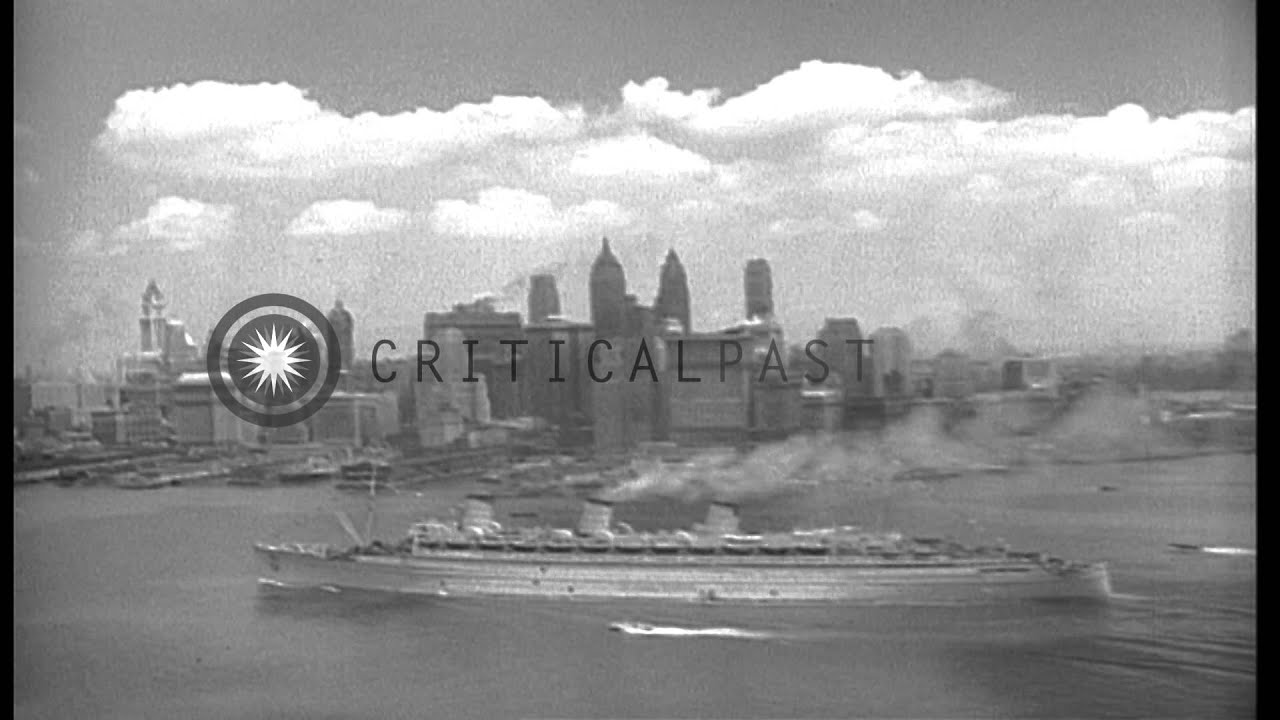 Ship Queen Mary enters New York harbor, filled with US Soldiers returning from Eu...HD Stock Footage
