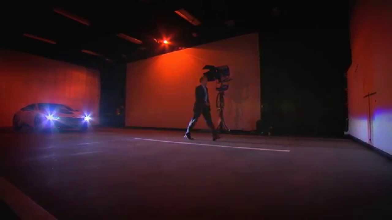 BMW i8 Laserlight Test - Lighting Channel - Full HD