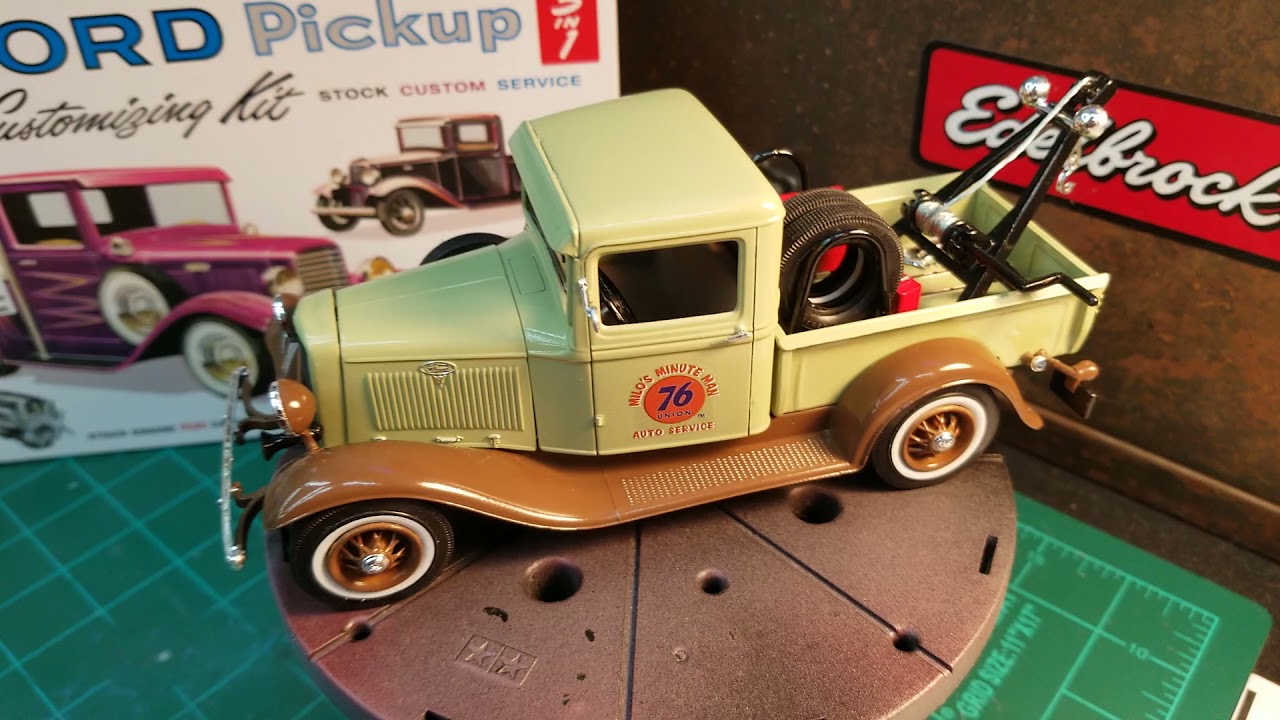 AMT 1934 Ford Pickup Wrecker Completed