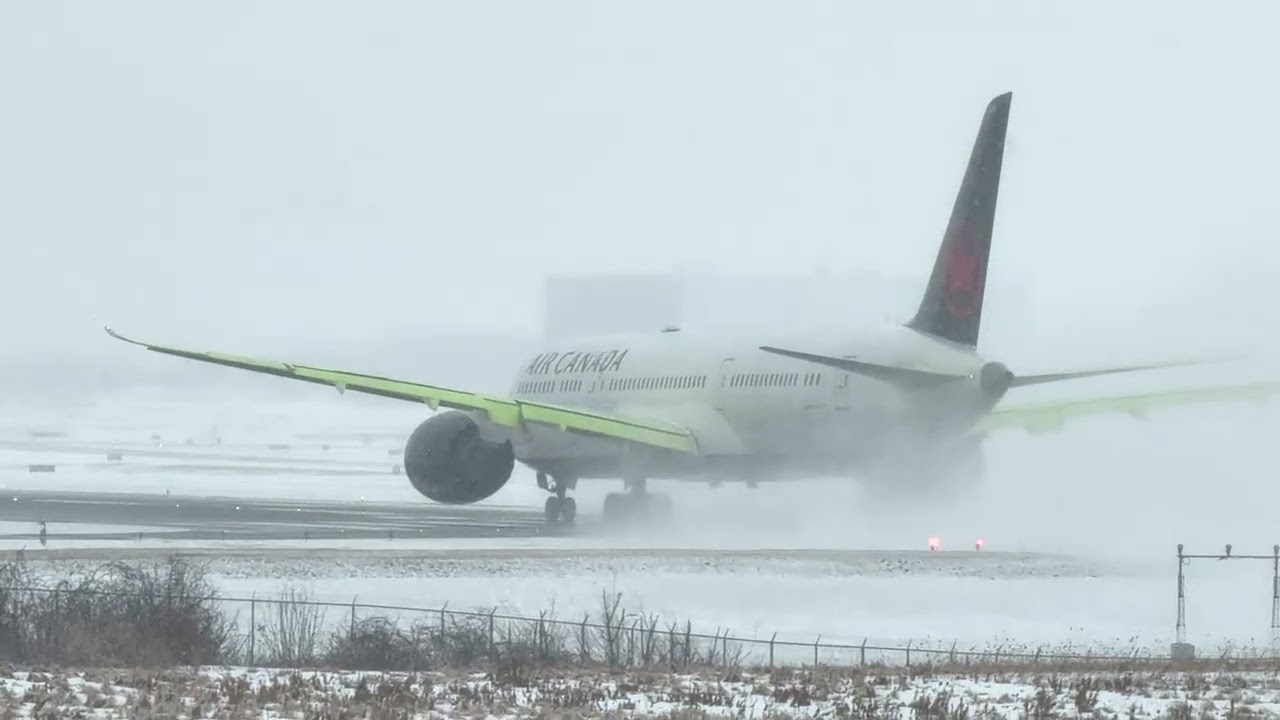 Atlas Air, American Eagle & China Airlines Cargo Landing in Snow | YYZ Winter Aviation