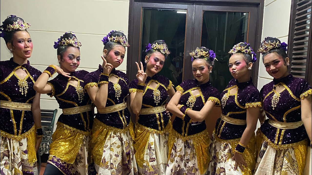 PASANGGIRI JAIPONG SENIMAN SUNDA BANGKIT - SAKU