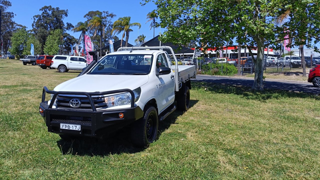 2019 Toyota Hilux SR (4x4) GUN126R Automatic 2.8l Turbo Diesel.
