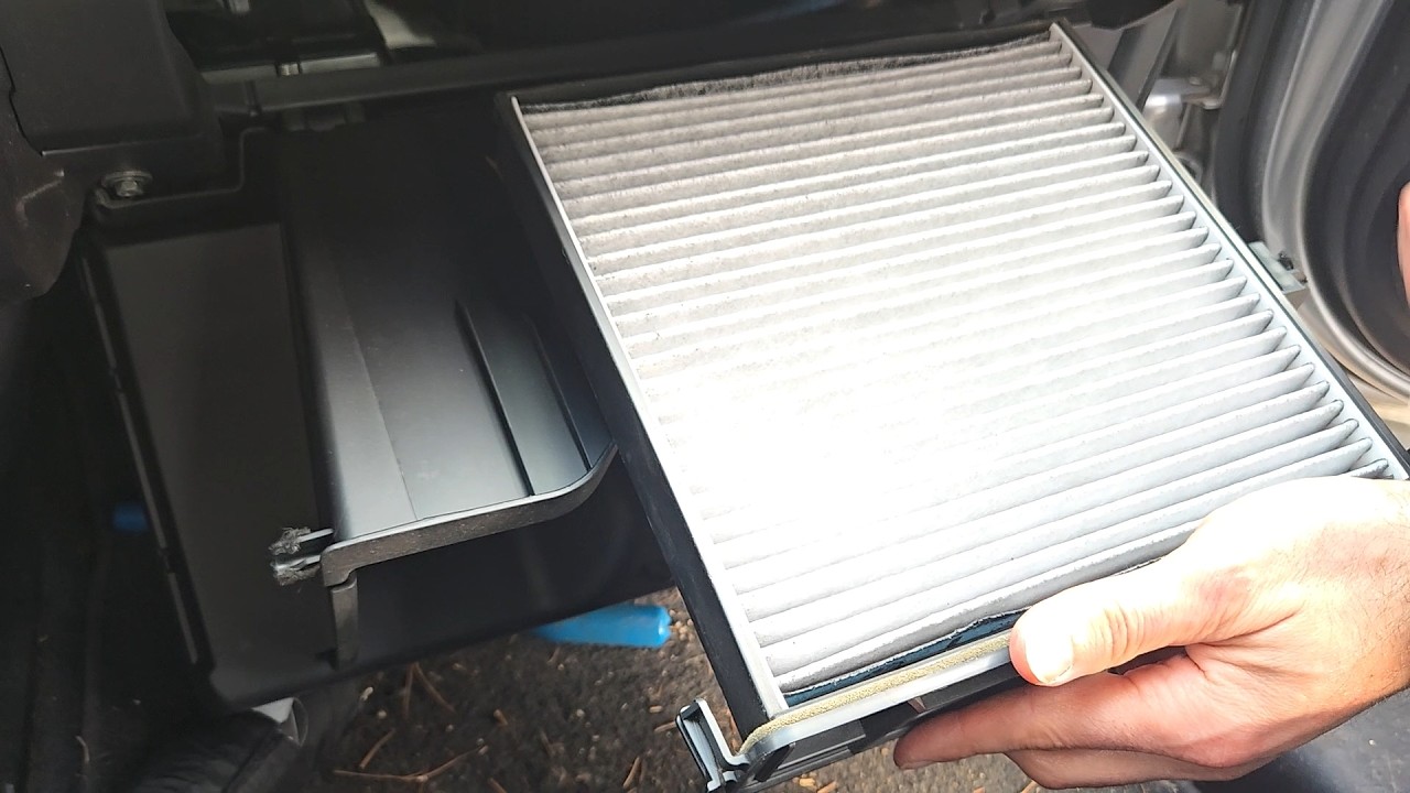 2009 Honda CRV - Replacing Engine Air and Cabin Filters
