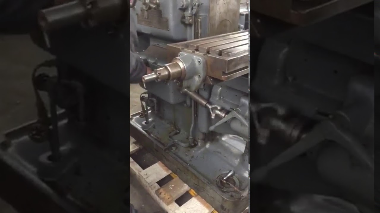 CINCINNATI #2 UNIVERSAL HORIZONTAL MILLING MACHINE