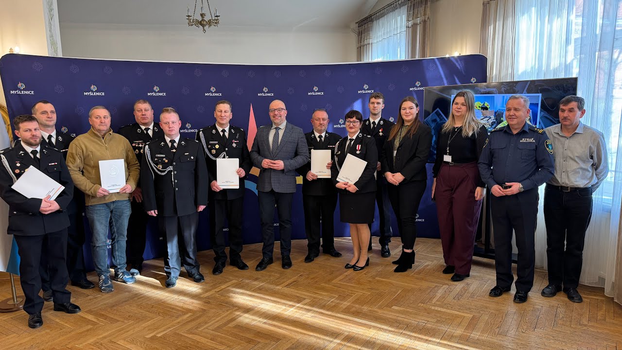 Gmina Myślenice z finansowym wsparciem dla jednostek OSP - konferencja prasowa 